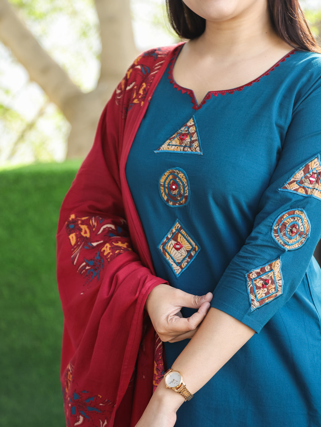Roohi Cerulean Blue Round Applique Patch Neck and Sleeve Cotton 3 Piece Set