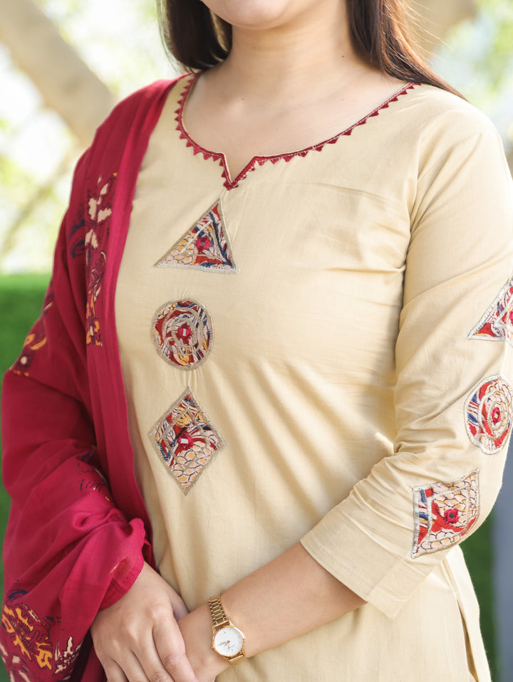 Roohi Skin Beige Round Applique Patch Neck and Sleeve Cotton 3 Piece Set