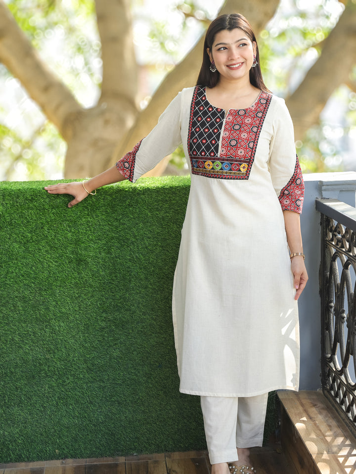 Chandra Shell White Kutch Patch Mirror and Thread Embroidery Cotton Kurti
