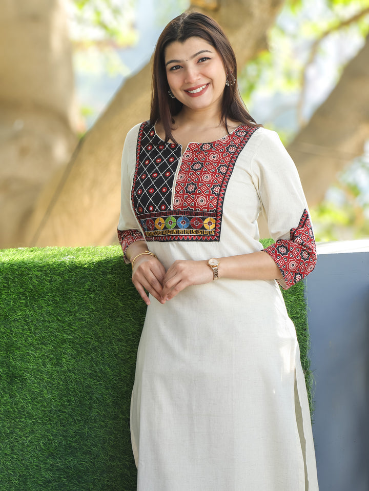 Chandra Shell White Kutch Patch Mirror and Thread Embroidery Cotton Kurti