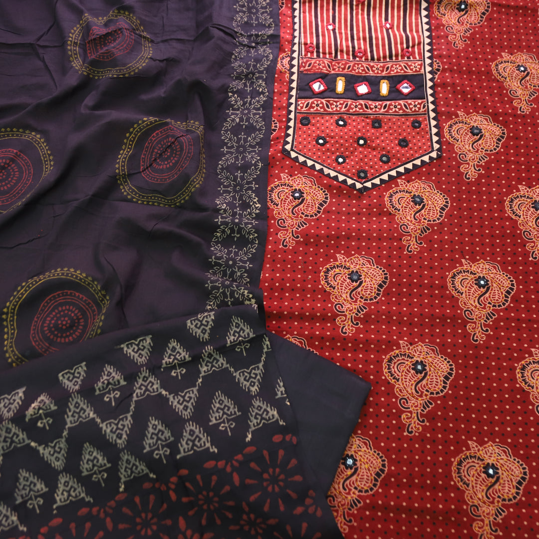 Manuvi Barn Maroon Mirror Kutch Work Ajrakh Printed Cotton Set
