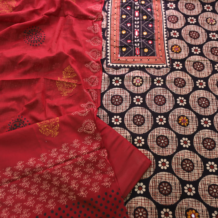Rasuvi Ebony Black Mirror Kutch Yoke Work Ajrakh Printed Cotton Set
