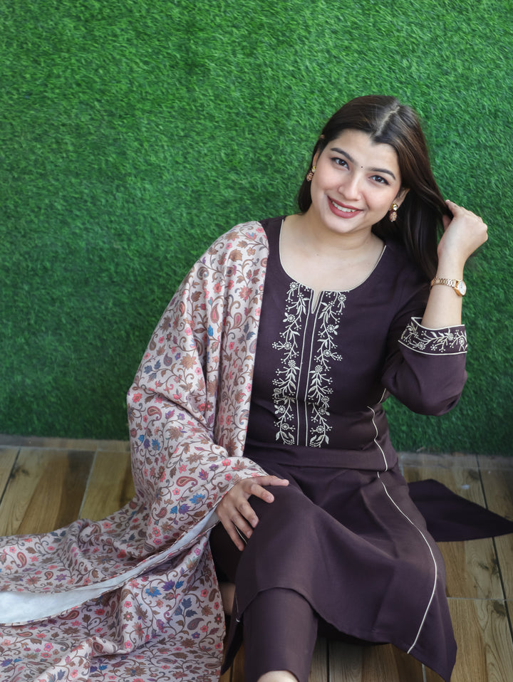Ravli Dark Brown Round Neck Embroidered Neck Light Semi Pashmina 3 Piece Set