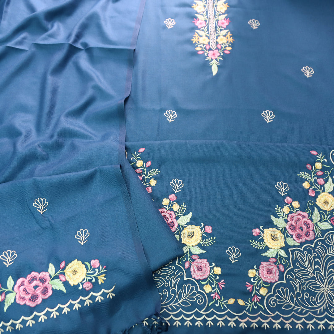 Saverhi Sapphire Blue Thread Embroidered Semi Pashmina WInter Set