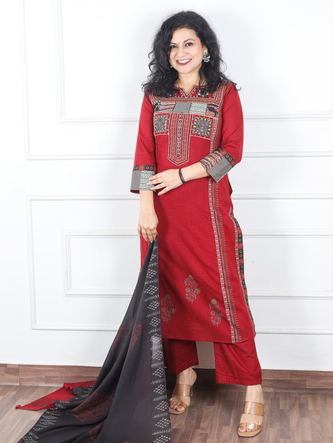 Swaroop Red Embriodered Neck Patch Panel Cotton 3 Piece Set with Pocket