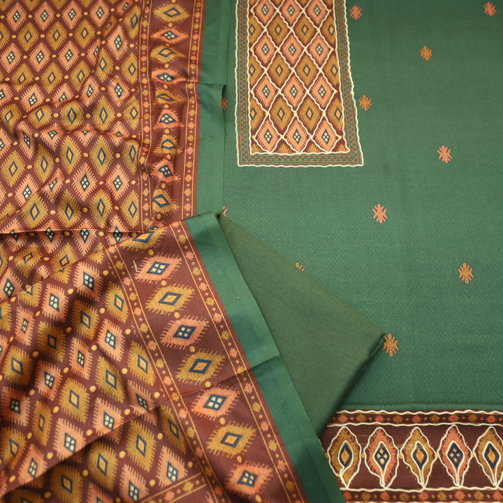 Sarvari Forest Green Thread Work Yoke Semi Pashmina Winter Set