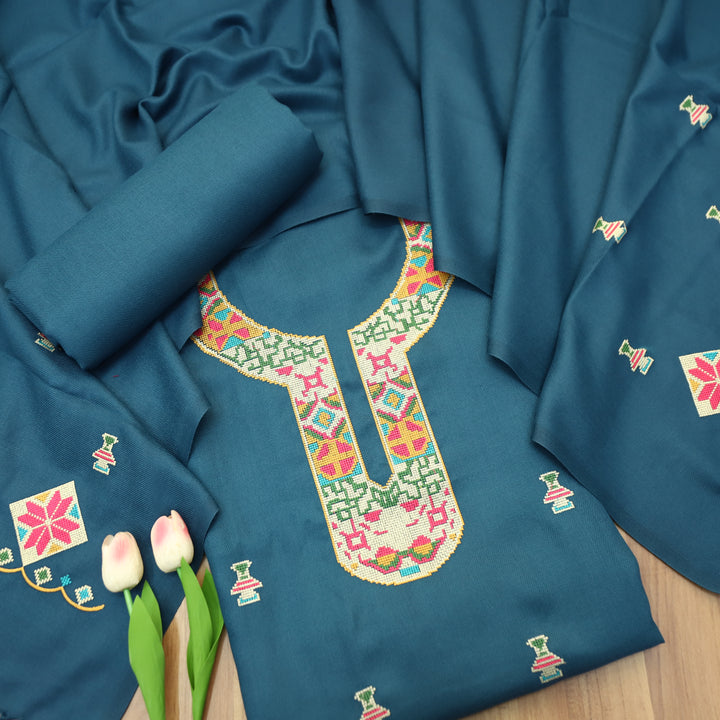 Shanya Sapphre Blue Cross-Stitch Embroidery Semi Pasmina Winter Set