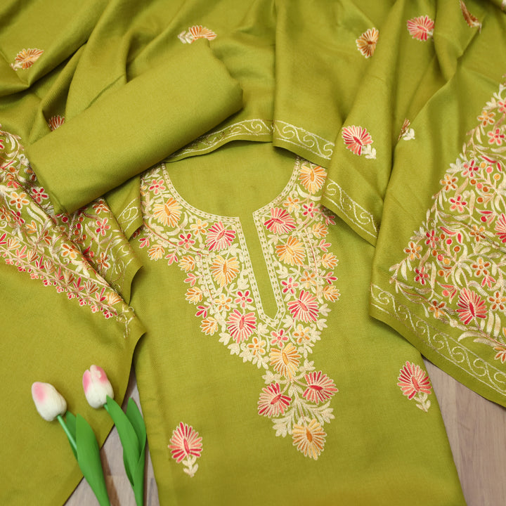 Roshni Leaf Green Kashida Embroidery Work Semi Pashmina WInter Set