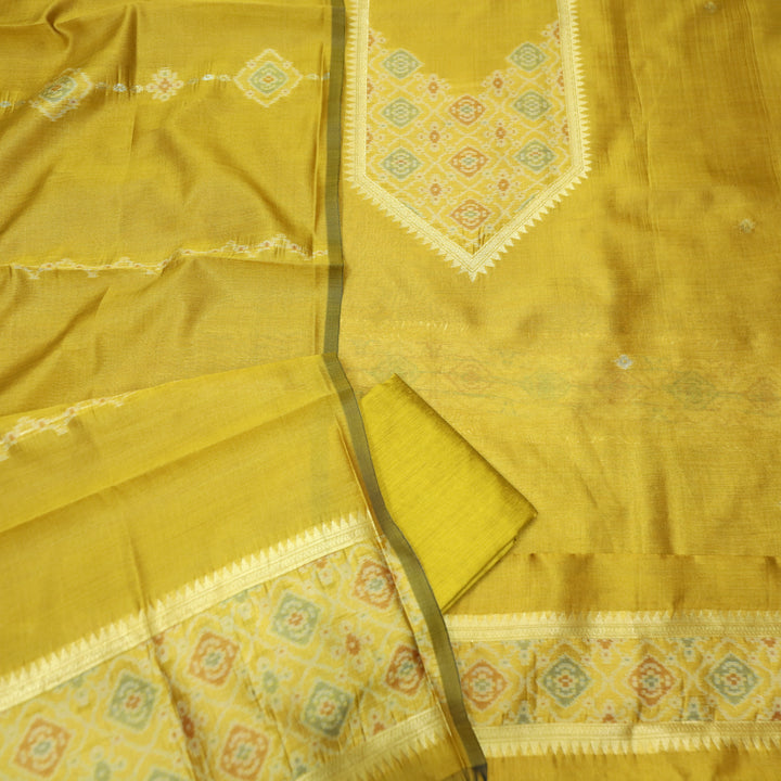Rupali Turmeric Yellow Zari Weaved Maheswari Set