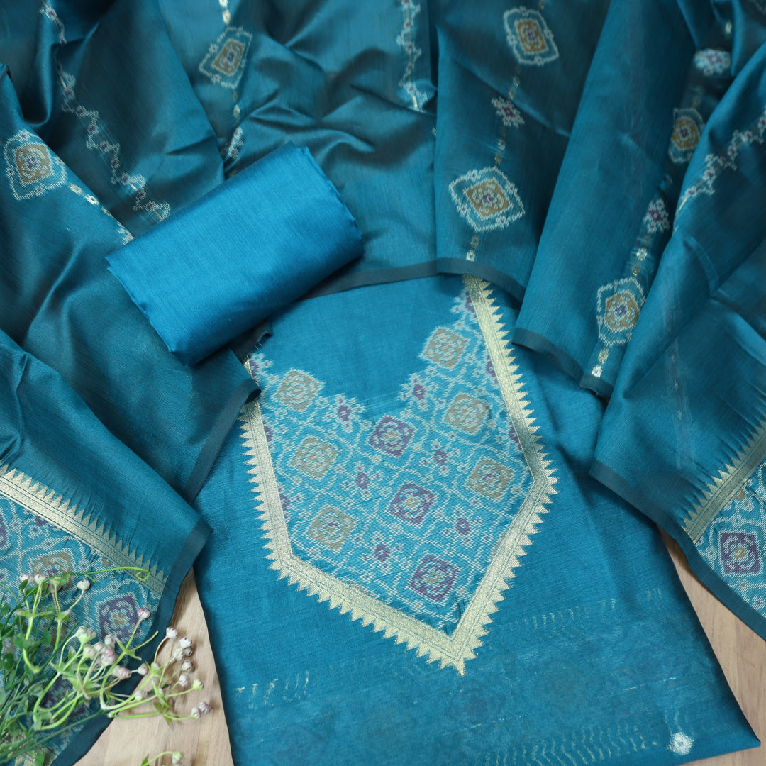 Rupali Cerulean Teal Zari Weaved Maheswari Set