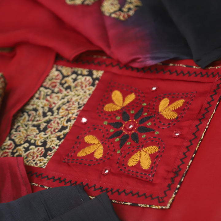 Pakkhi Blood Red Thread Work with Mirron in kalamkari Print Yoke Glazed Cotton Set