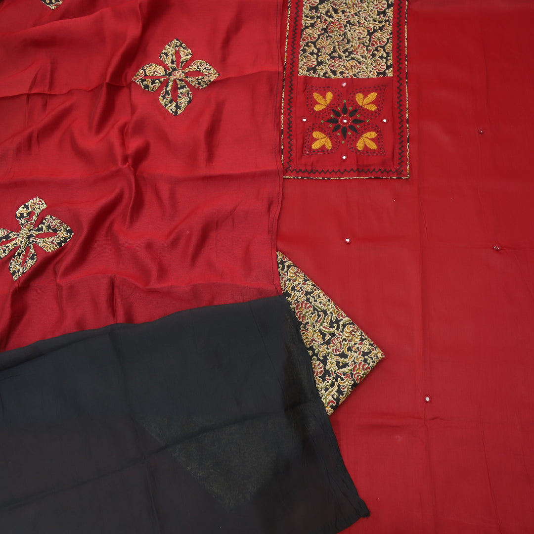 Pakkhi Blood Red Thread Work with Mirron in kalamkari Print Yoke Glazed Cotton Set