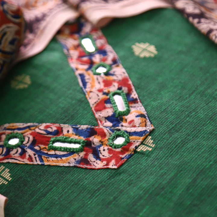 Rushna Grass Green Kalamkari V Patch Thread Weaved Cotton Set
