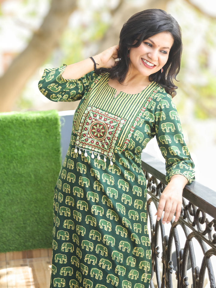 Vamika Pine Green Gajj Printed Cotton Kurti