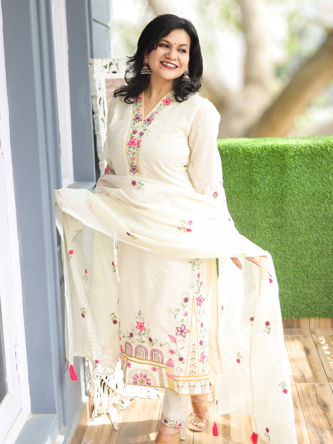 Ella Off-White Embroidery Mul Chanderi 3 Piece Set
