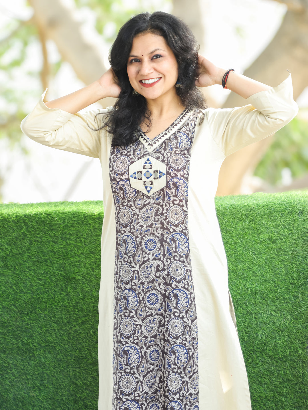 Adikriti Cream White V Neck with Mirror Paisley Printed Panel Style Cotton Kurti