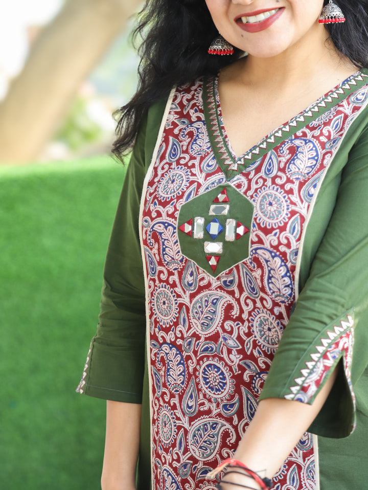 Adikriti Pine Green V Neck with Mirror Paisley Printed Panel Style Cotton Kurti