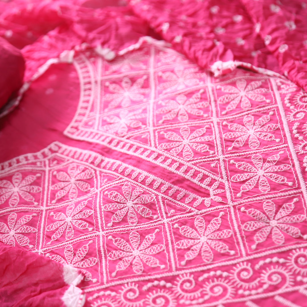 Bandegi Rani Pink Authentic Bandhej with Thread Neck Work Cotton Set