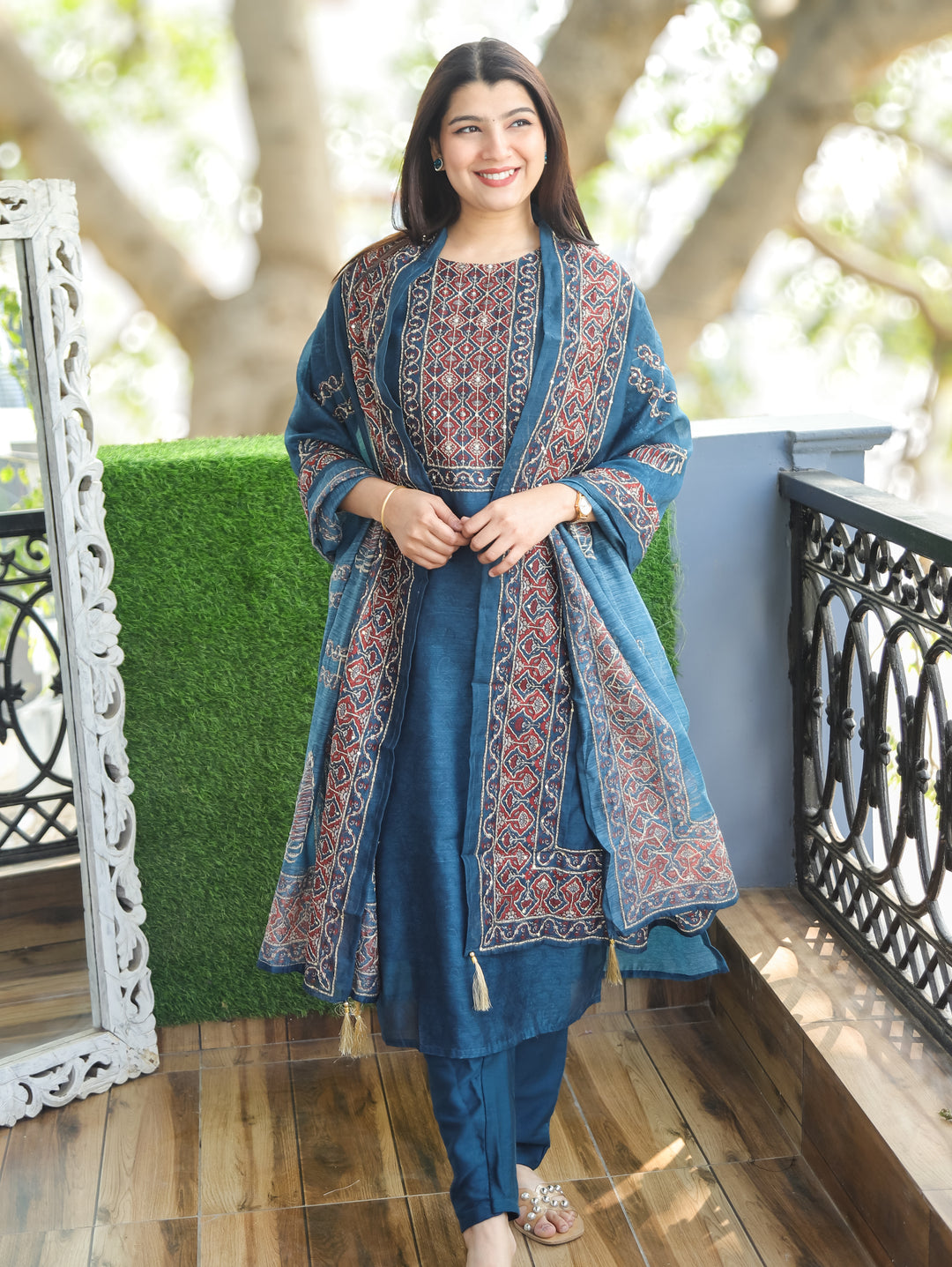 Nandani Cerulean Blue Printed Neck with Kolkata Hand Kantha Work Chanderi 3 Piece Set