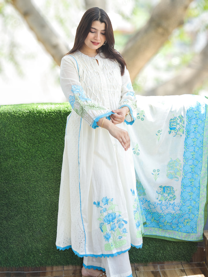 Noor Shell Beige Blue Pintuck Mul Cotton 3 Piece Set