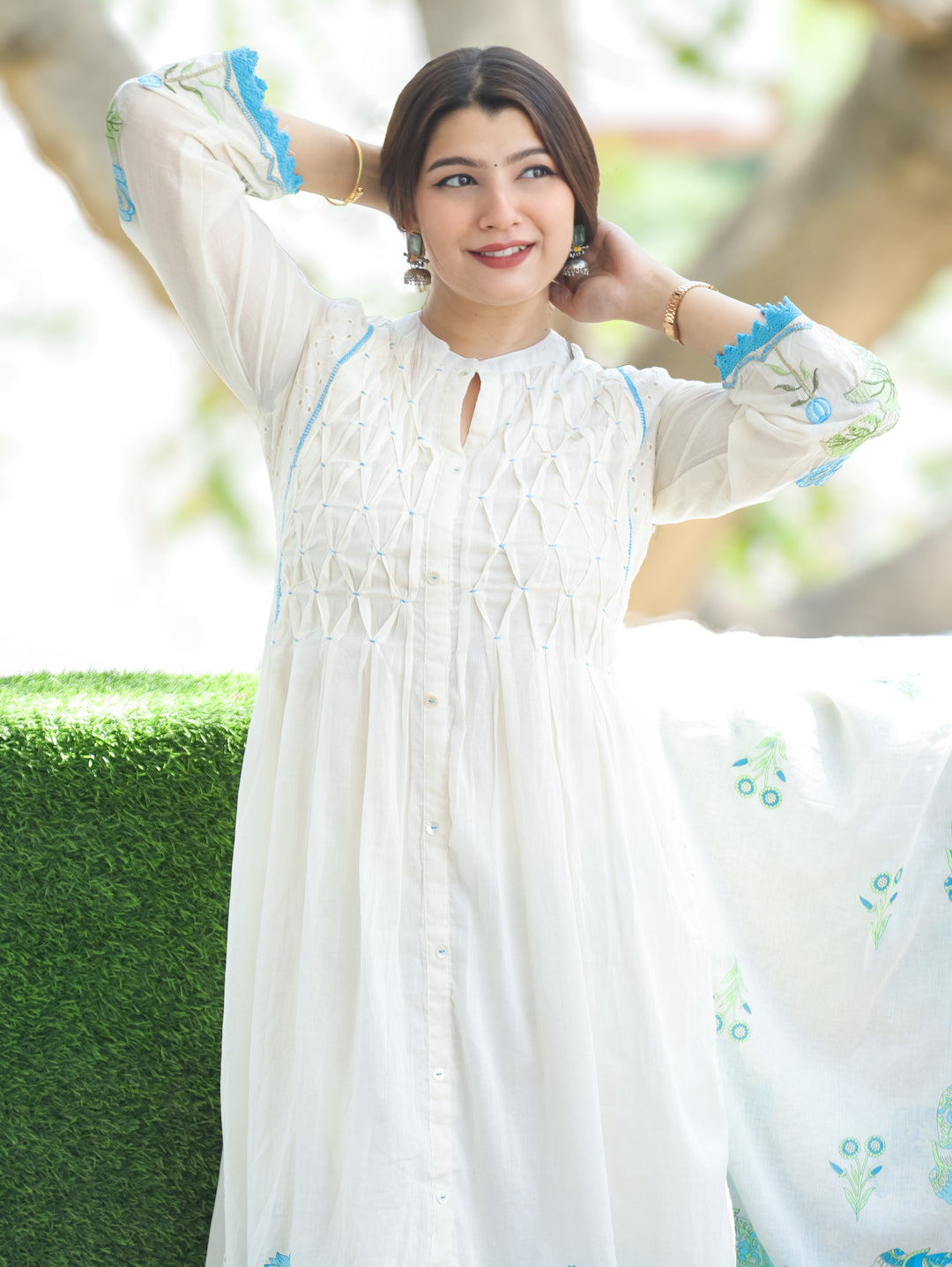 Noor Shell Beige Blue Pintuck Mul Cotton 3 Piece Set