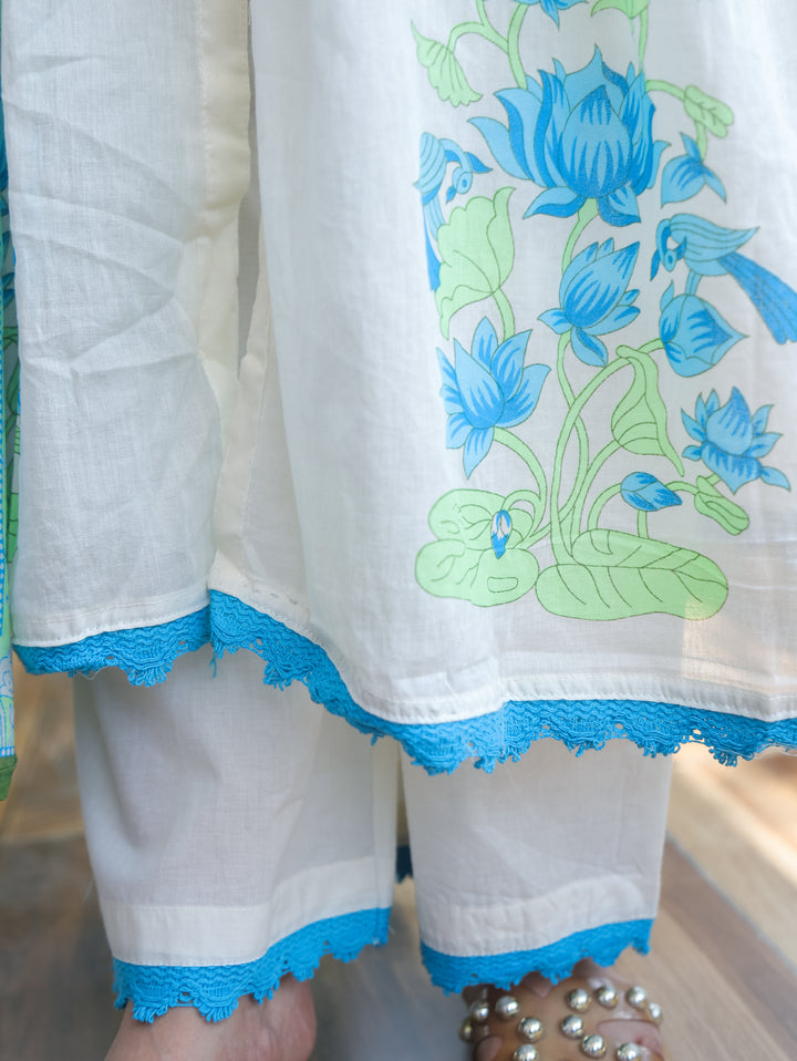 Noor Shell Beige Blue Pintuck Mul Cotton 3 Piece Set