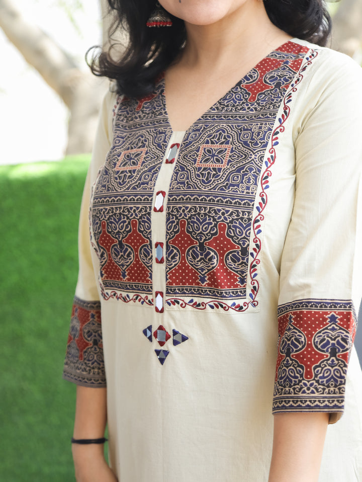 Elisha Off-white Ajrakh Yoke Cotton Kurti