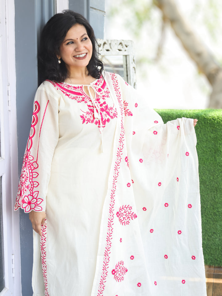 Harneez Off-White Embroidered Cotton 3 Piece Set