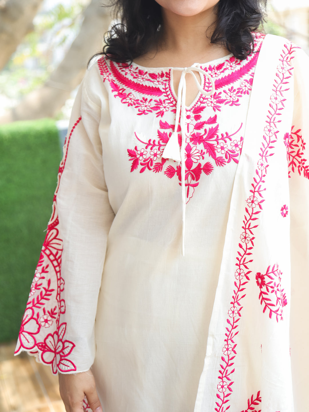Harneez Off-White Embroidered Cotton 3 Piece Set