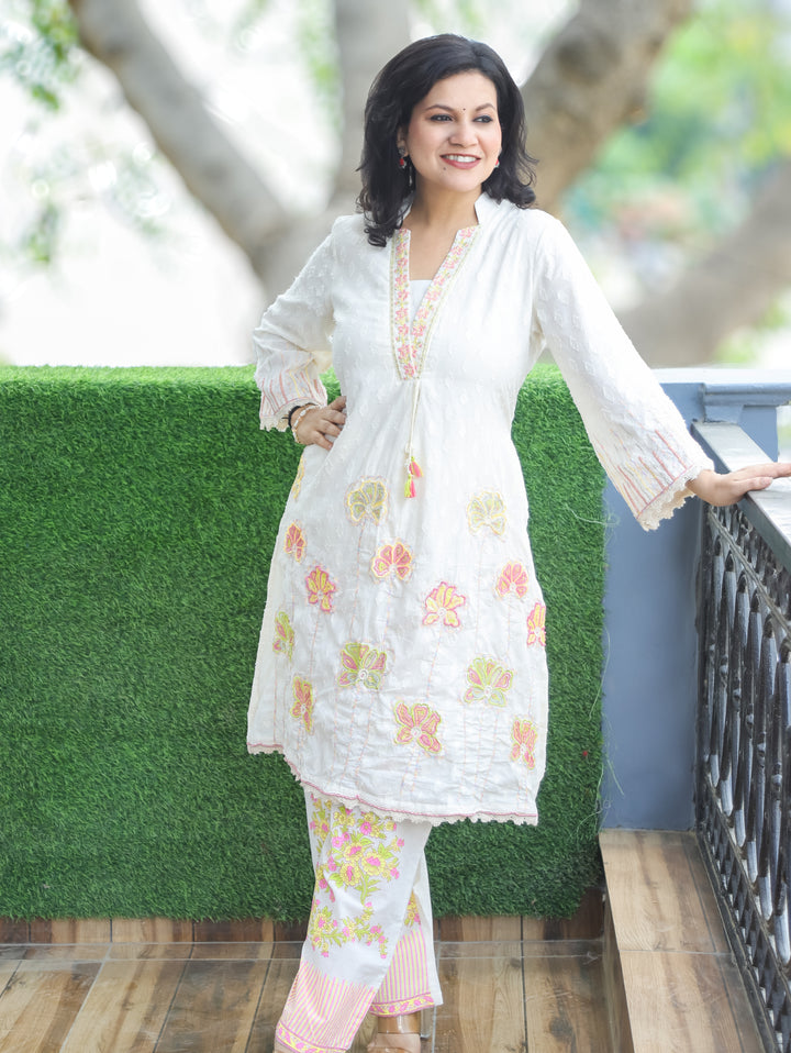 Luna White V Neck Embroidered Cotton Co-ord Set
