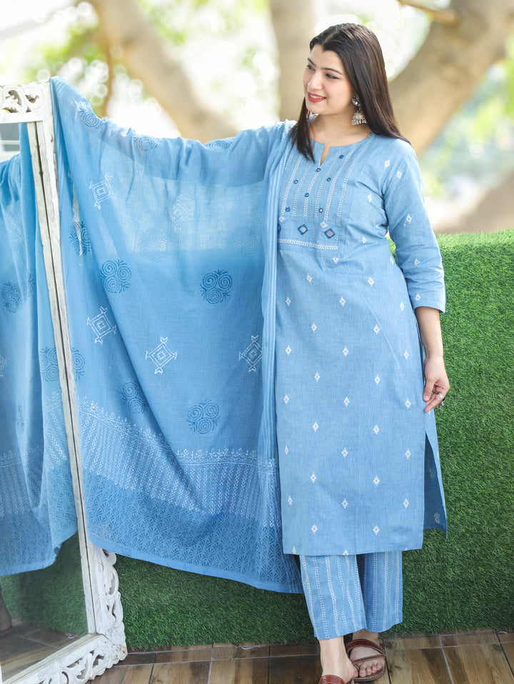 Sadka Amber Blue Thread Weaved Yoke with Mirror in Weaved South Cotton 3 Piece Set