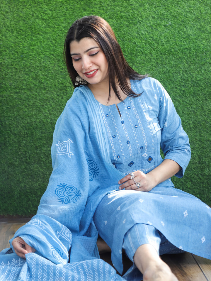 Sadka Amber Blue Thread Weaved Yoke with Mirror in Weaved South Cotton 3 Piece Set
