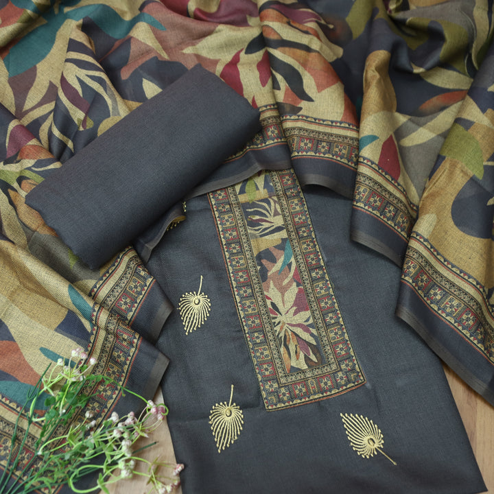सुन्दरी Night Grey Digital Print Patch Neck with Thread Work Semi Pashmina Winter Set