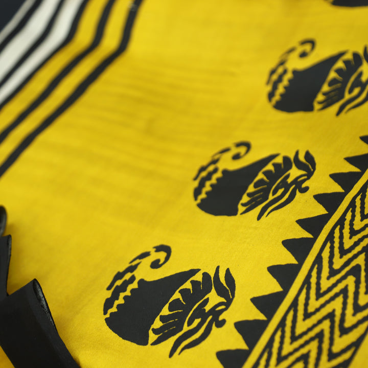 Parineeti Beetle Yellow Bird Kalamkari Print Hem Maheswari Chanderi Set