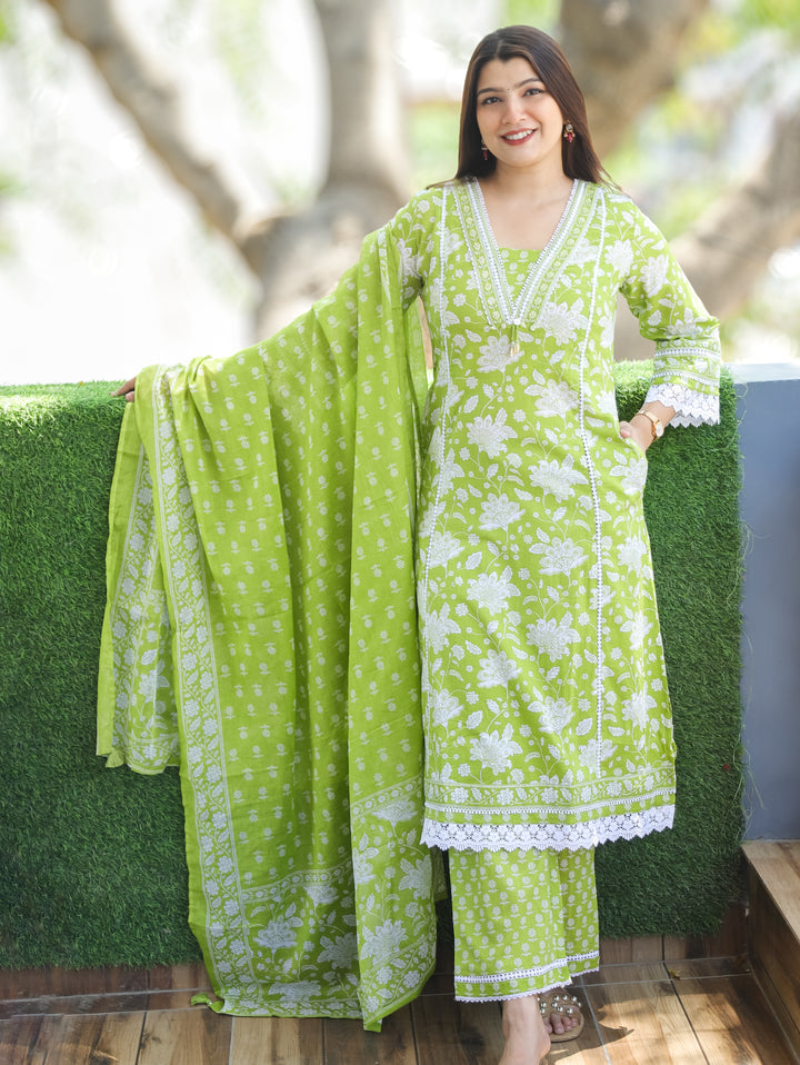 Jiya Tree Green Floral Printed 3 Piece Set