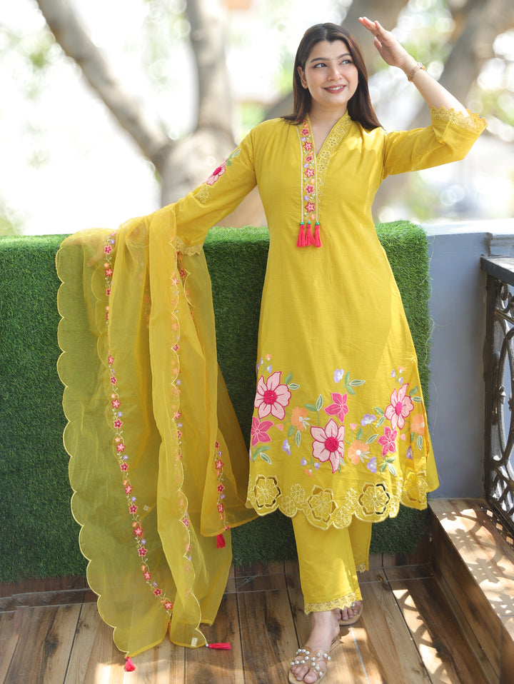 Rushali Yellow Embroidered Chanderi 3 Piece Set