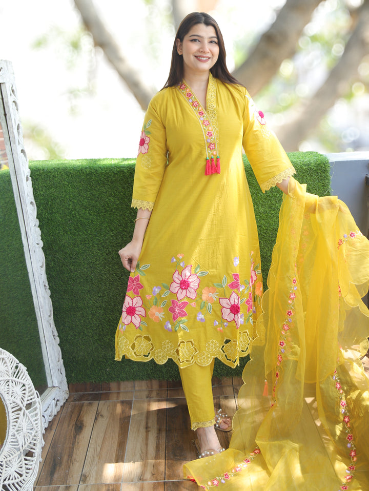Rushali Yellow Embroidered Chanderi 3 Piece Set