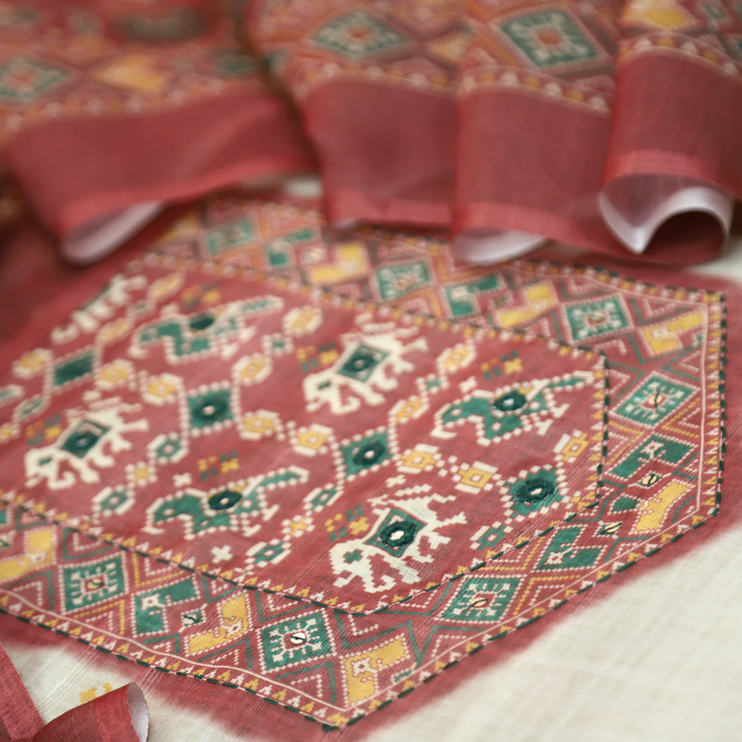 Saheli Beige with Mauve Patola Printed Hem and Yoke with Patra Cotton Linen Set