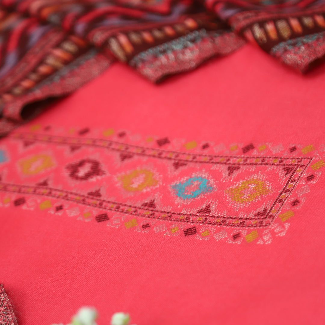कमलिया Neon Pink Thread Weaved Neck with Zari Semi Pashmina Suit Set