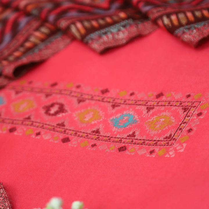कमलिया Neon Pink Thread Weaved Neck with Zari Semi Pashmina Suit Set
