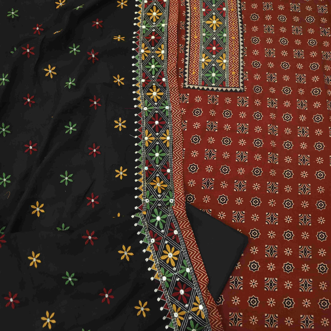 Khairiyat Ruby Red Kutch Work Printed Cotton Top With Cotton Dupatta Set