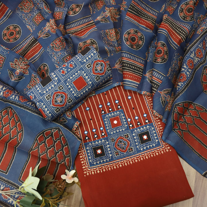 Shaymi Berry Red Kutch Mirror Neck Work Cotton Set