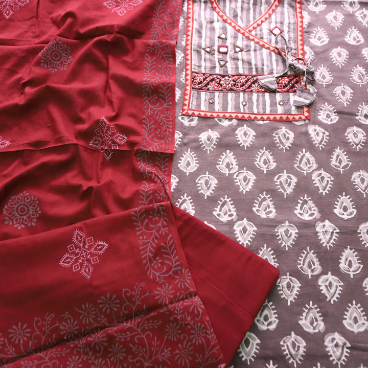 Kakaswi Hazel Beige Angrakha Kutch Neck  Printed Cotton Set D4