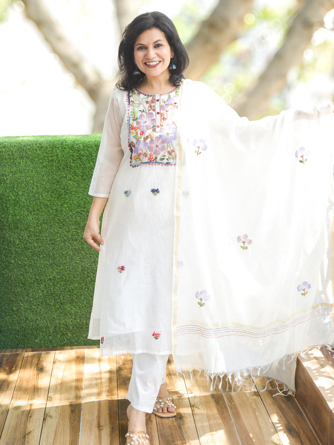 Elisha Shell White Kantha Mul Chanderi 3 Piece Set