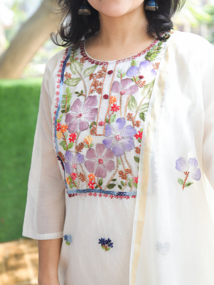 Elisha Shell White Kantha Mul Chanderi 3 Piece Set