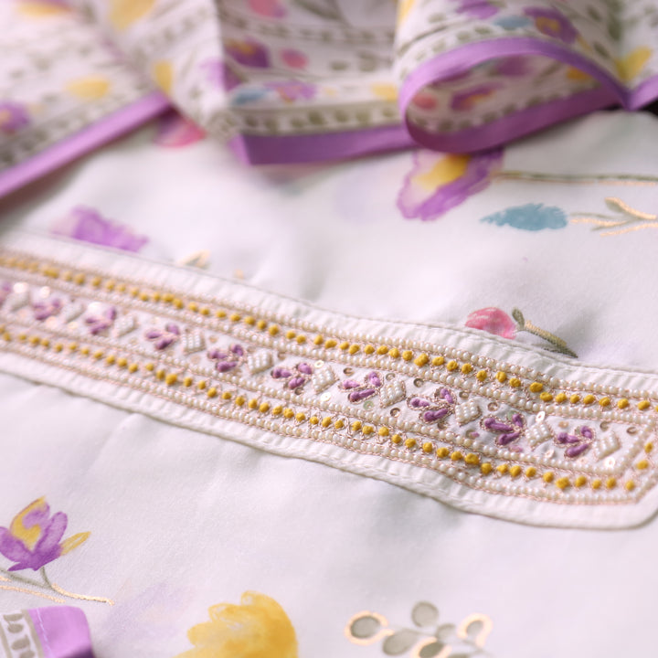 Ada Off-White with Purple Floral Printed Embellish Patch Modal Set