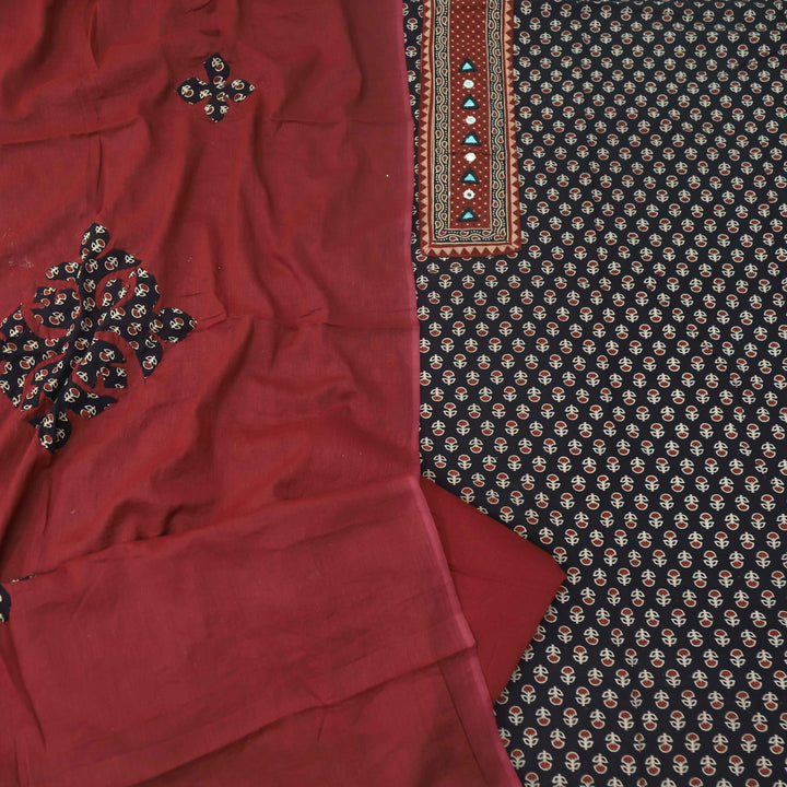 Pardesiyaa Metal Black Kutch Neck Mirror Work Printed Cotton Suit Set