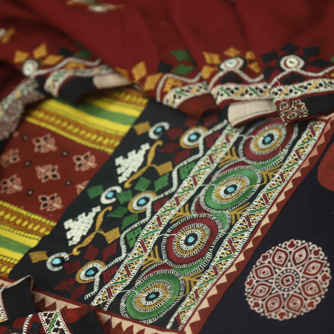 Pardesiyaa Metal Black Kutch Neck Embriodered Work Printed Cotton Suit Set