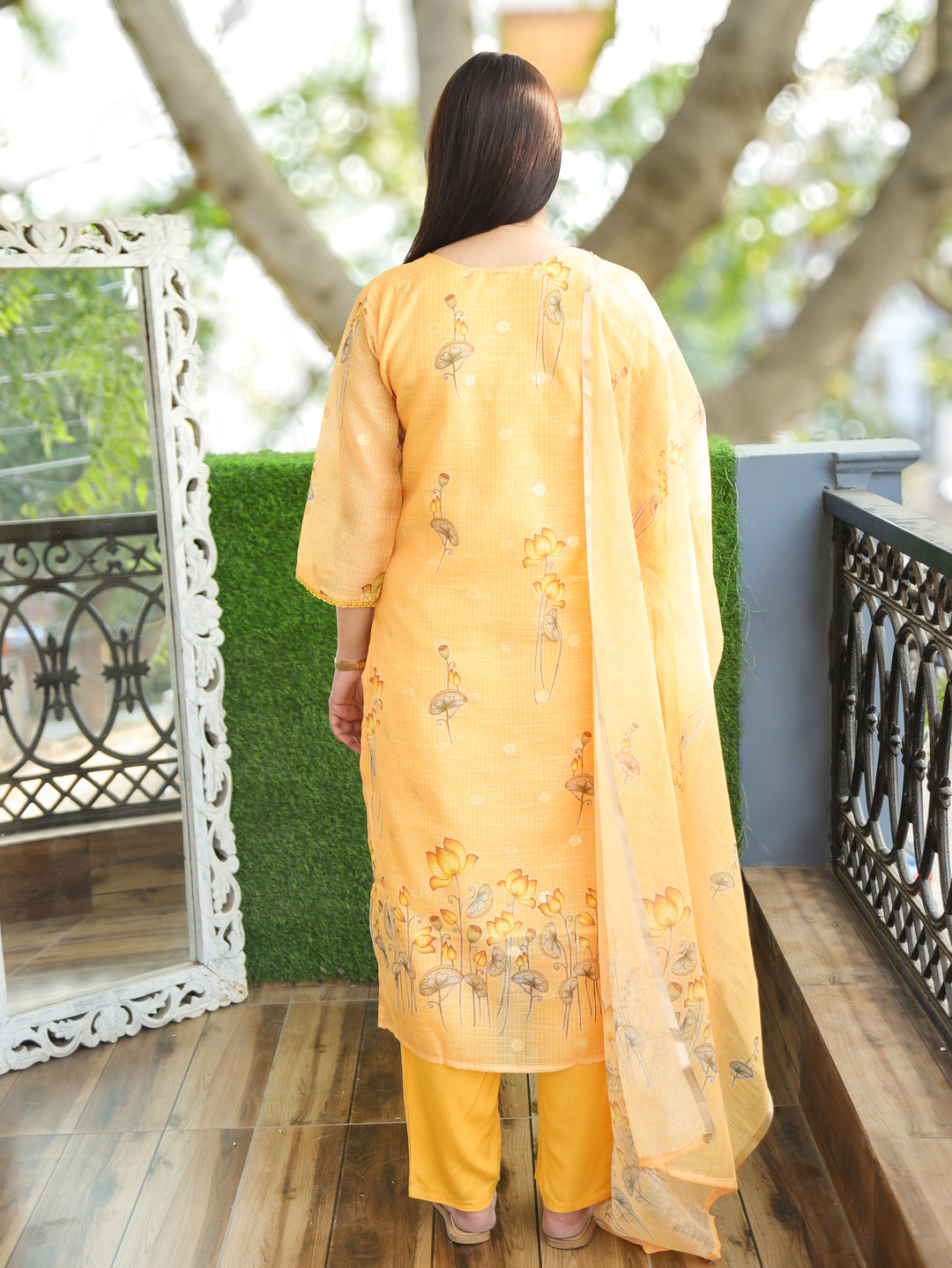 Jhanvi Saffron Yellow V Embellish Pichwai Printed Hem Kota Doriya 3 PIece Set