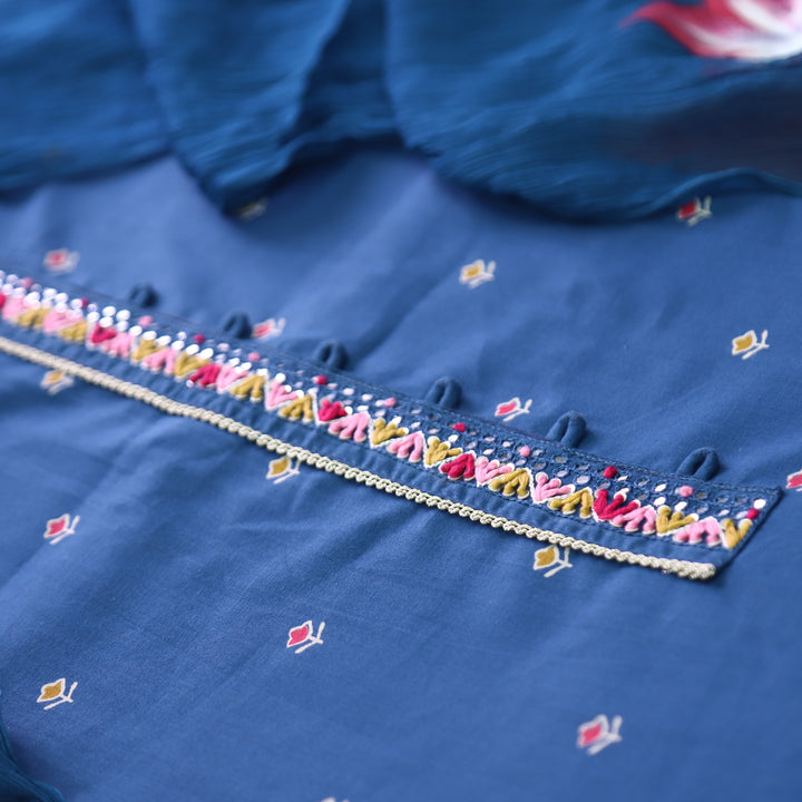 Rushna Royal Blue Thread Work Patch Floral Buti Print Cotton Set